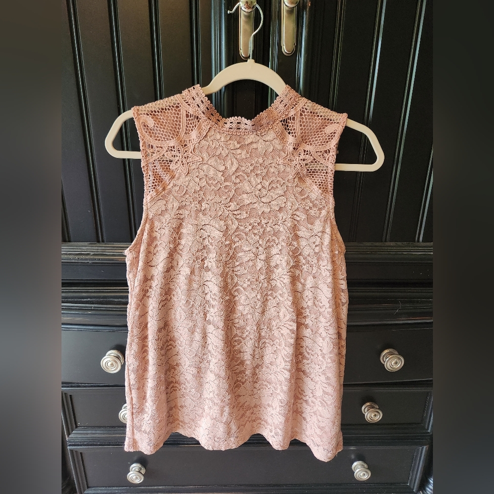 Cable & Gauge Pink Sleeveless Top